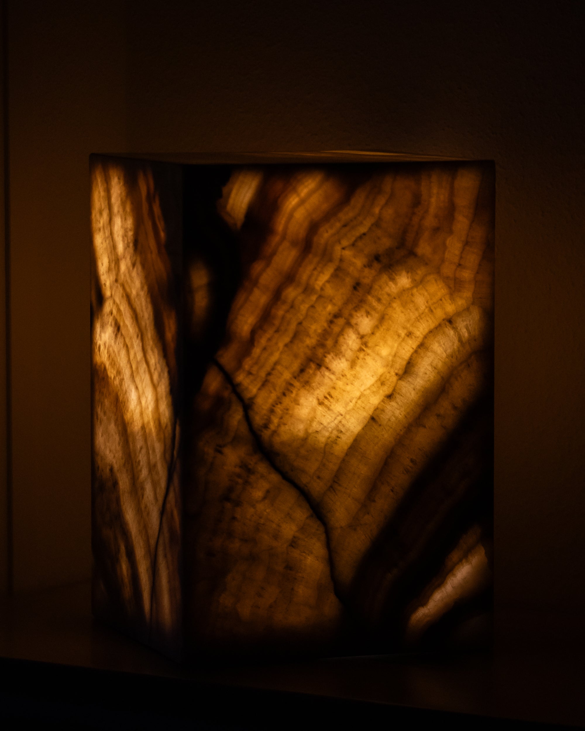 Onyx side table - n°01