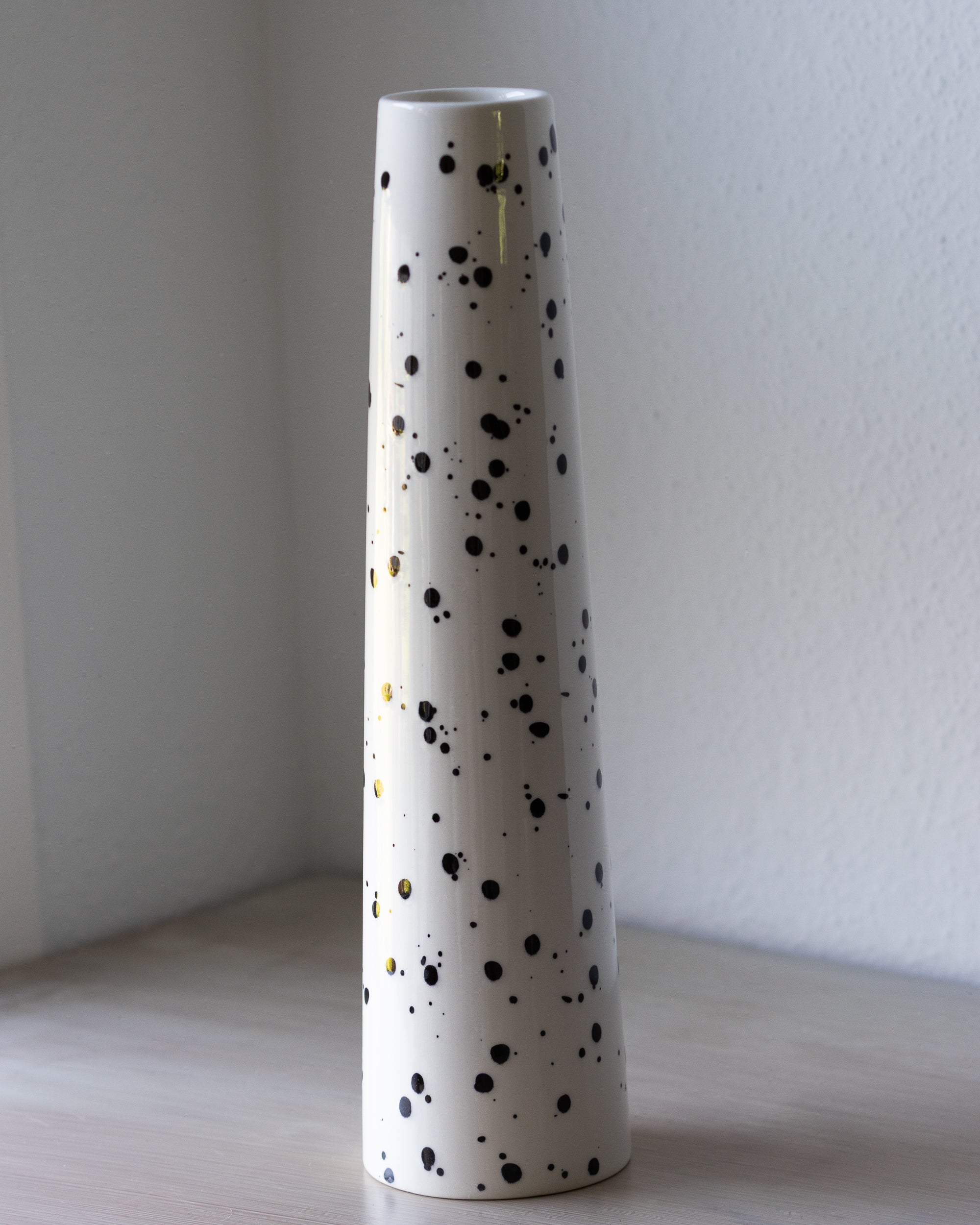 Chimney Vase | Black Dots