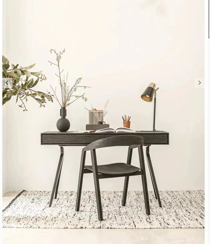 Bureau | Majesti Dareels