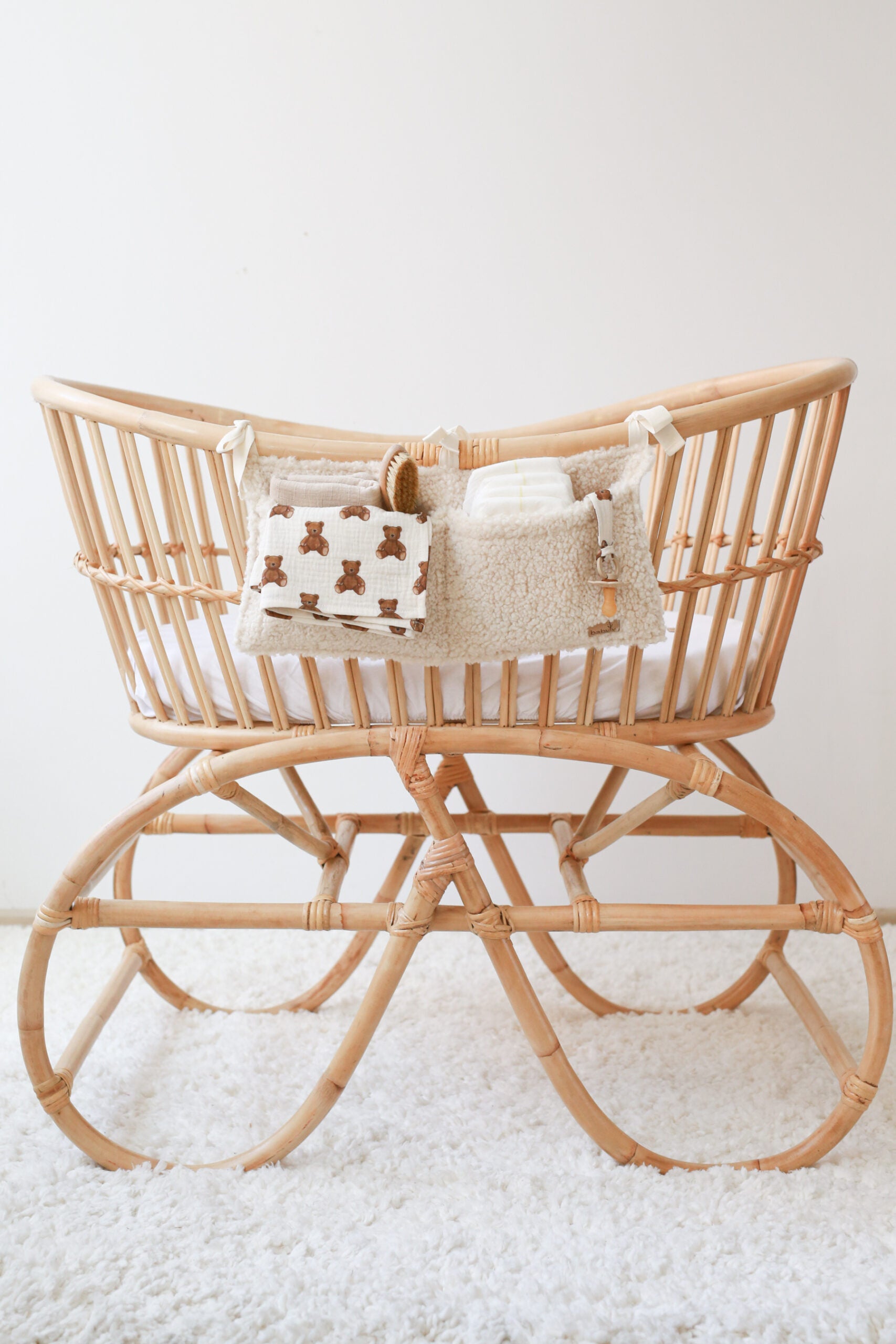 Baby bed organizer | Teddy