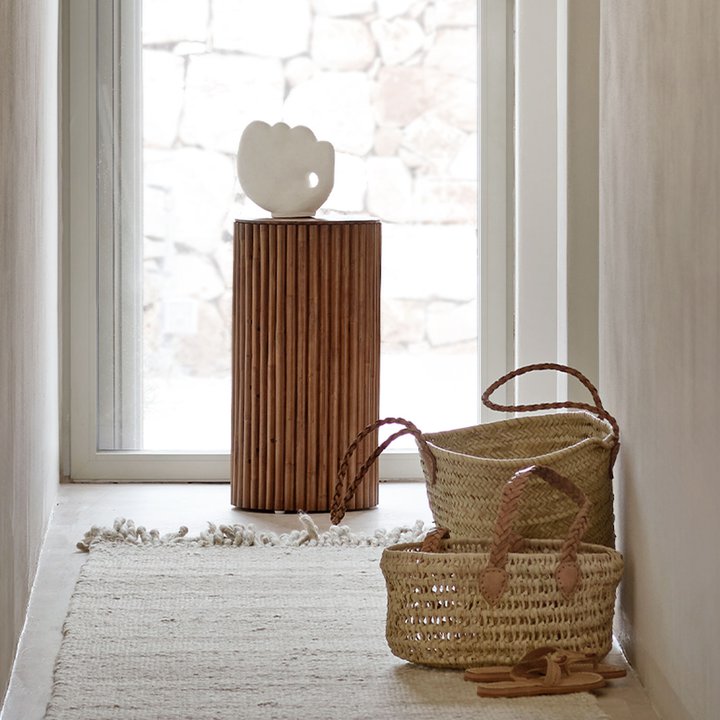 Stand | Rattan