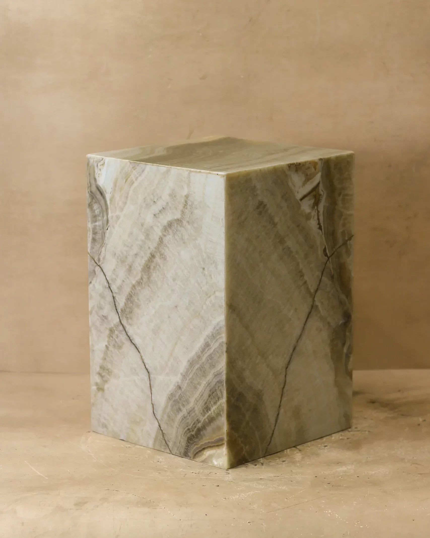 Onyx side table - n°01