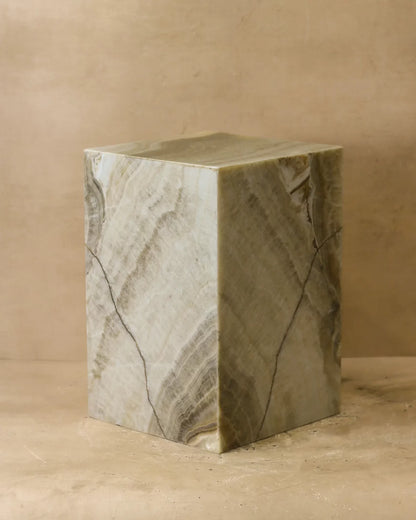 Onyx side table - n°01